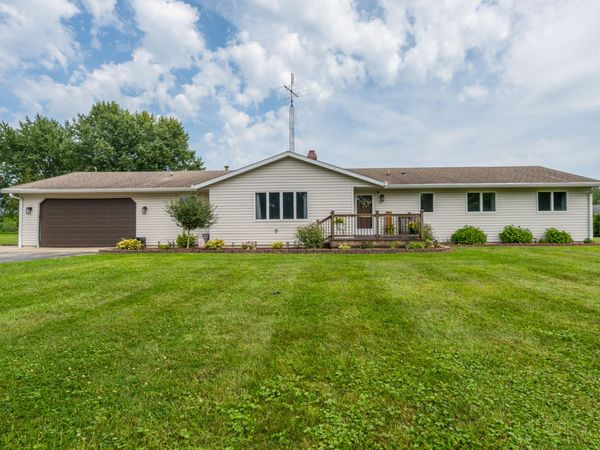 13639 S Three Oaks Road, Sawyer, MI 49125