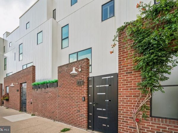 411 SALMON STREET, PHILADELPHIA, PA 19125