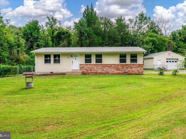 19 ROBSHIRE MANOR ROAD, HUNTINGTOWN, MD 20639