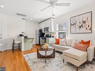 409 E RAYMOND AVENUE, Unit 6, ALEXANDRIA, VA 22301
