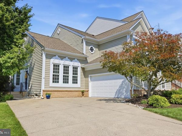 39 CHARTER OAK COURT , DOYLESTOWN, PA 18901