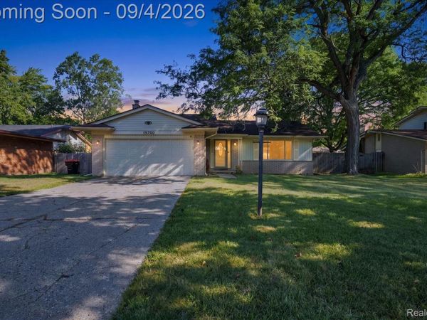 19700 Northbrook Drive, Southfield, Mi 48076