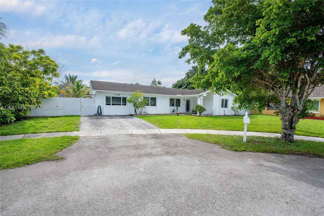 7159 SW 148th Pl , Miami, FL 33193 Photo