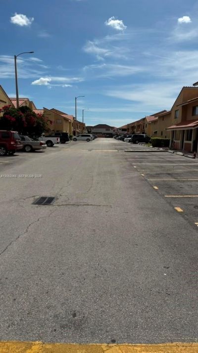 2770 W 61st Pl, Unit 204, Hialeah, FL 33016 Photo