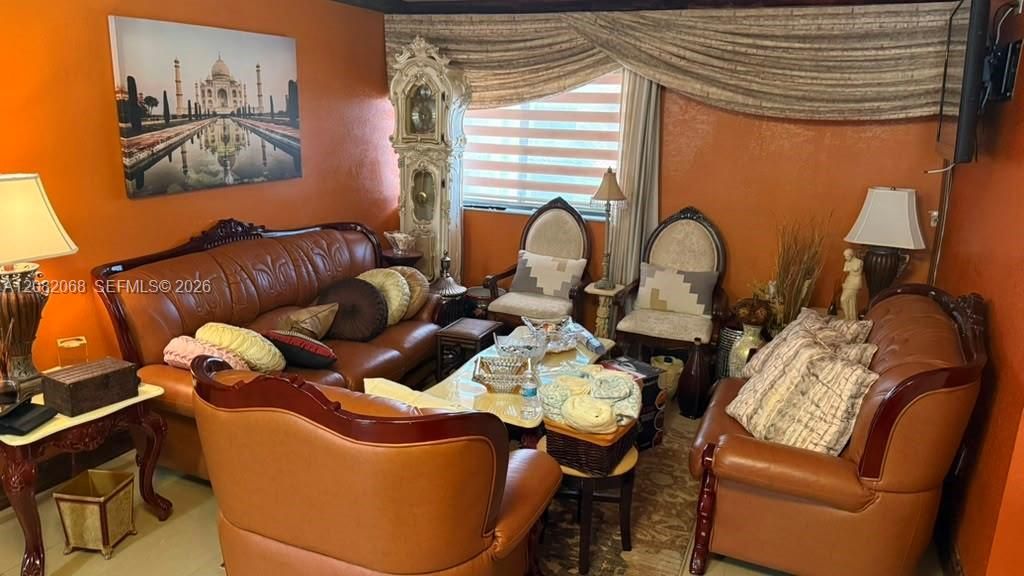 2770 W 61st Pl, Unit 204, Hialeah, FL 33016 Photo