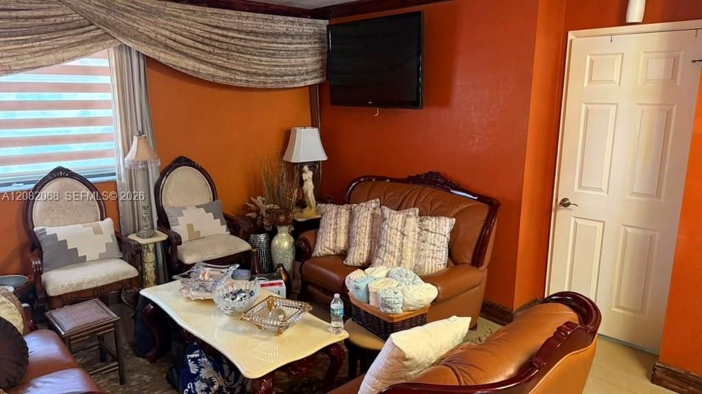 2770 W 61st Pl, Unit 204, Hialeah, FL 33016 Photo