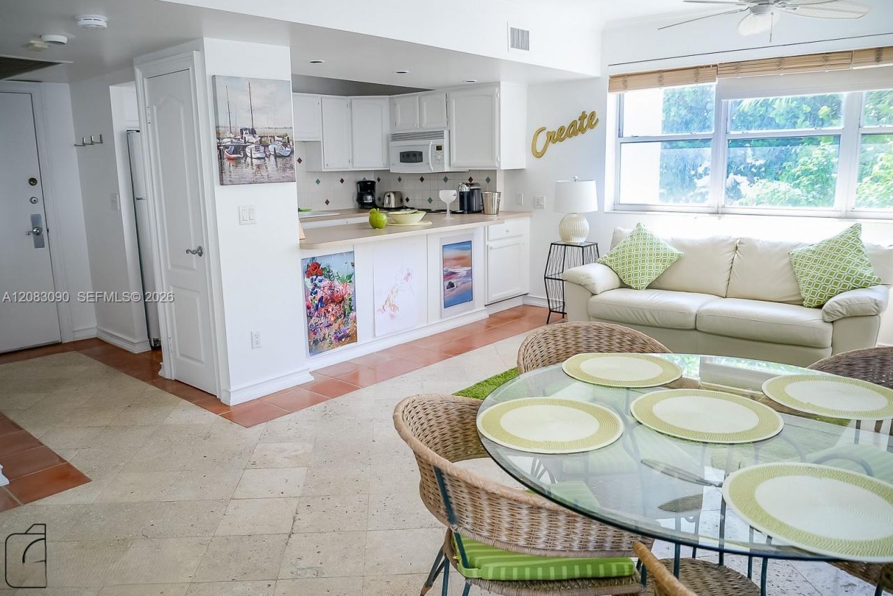 1390 Ocean Dr, Unit 201, Miami Beach, FL 33139 Photo