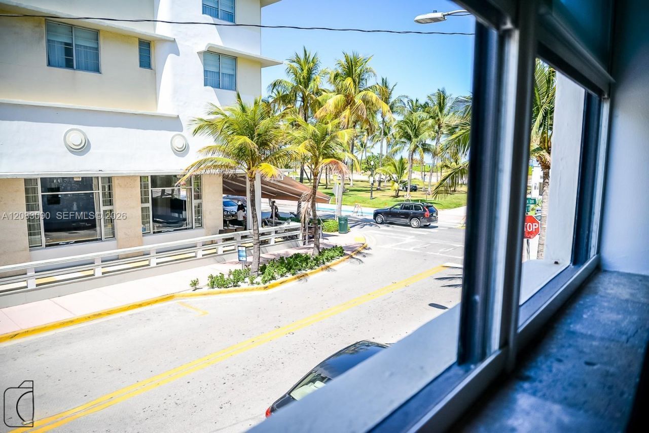 1390 Ocean Dr, Unit 201, Miami Beach, FL 33139 Photo