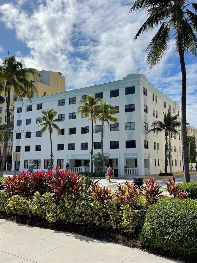 1390 Ocean Dr, Unit 201, Miami Beach, FL 33139 Photo