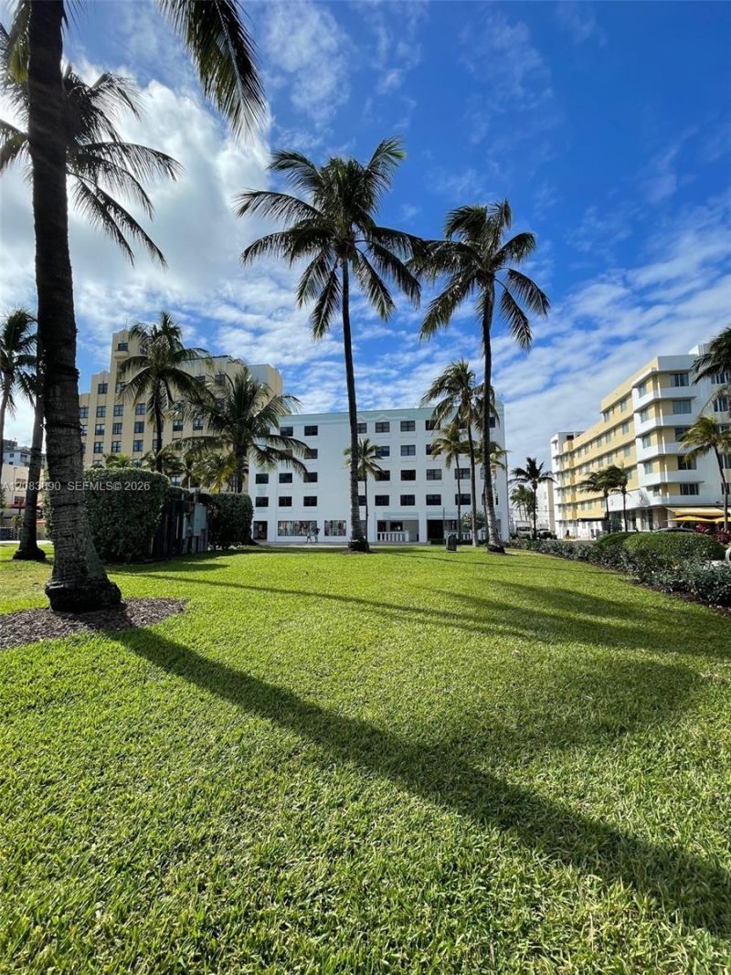 1390 Ocean Dr, Unit 201, Miami Beach, FL 33139 Photo