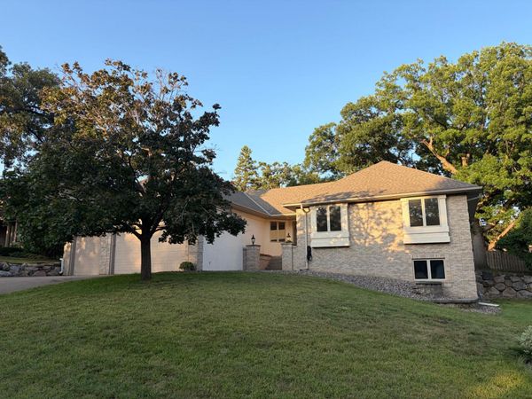 13172 Galleria Place , Apple Valley, MN 55124