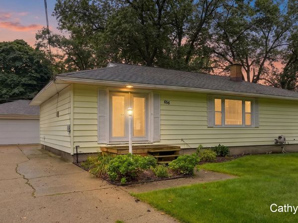 656 West Street, Muskegon, MI 49442