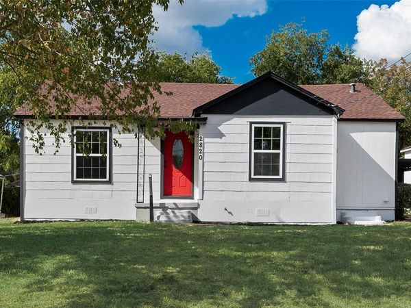2820 Vinnie Street , Greenville, TX 75401