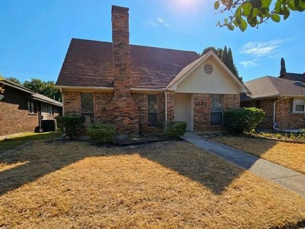 2127 Cordoba Drive , Carrollton, TX 75006