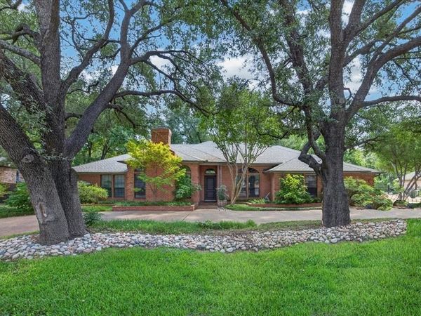 3613 Ridglea Country Club Drive, Fort Worth, TX 76116