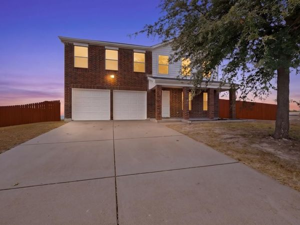 1607 Harbor View Road, Glenn Heights, TX 75154