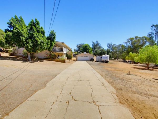 1691 Roble Grande Road, Alpine, CA 91901