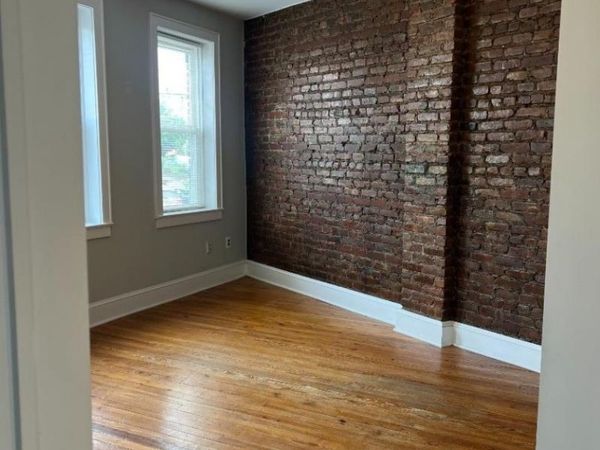 107 Pine St, Unit 2, Montclair, NJ 07042