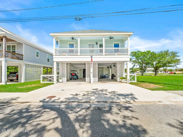 228 Market Street, Pass Christian, MS 39571