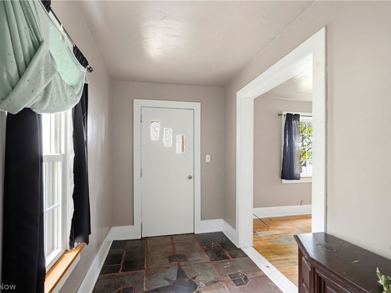 22605 Norman Avenue, Alliance, OH 44601 Photo 3