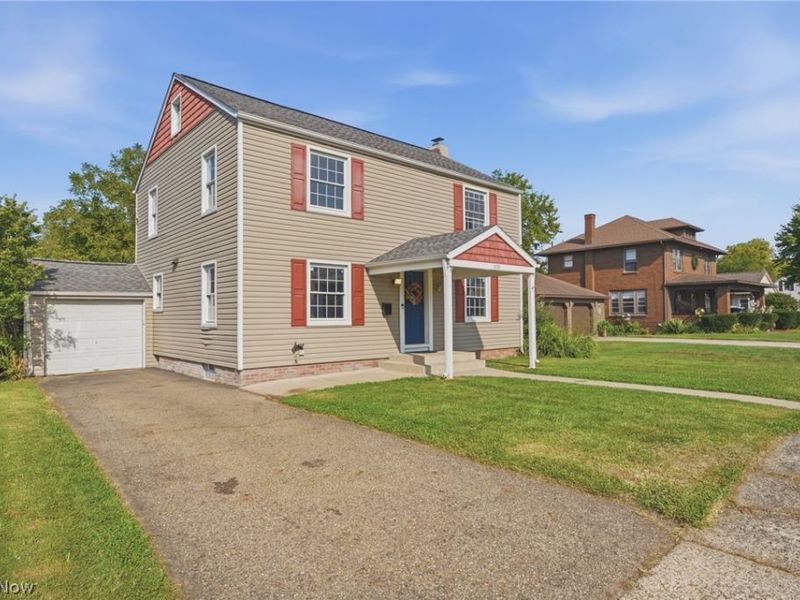 1031 3rd Street NE, Massillon, OH 44646 Photo 2