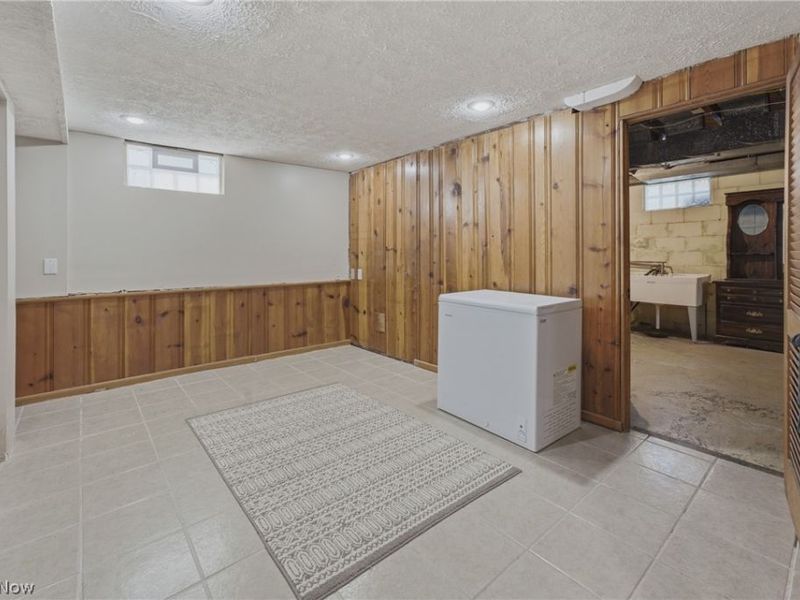 1031 3rd Street NE, Massillon, OH 44646 Photo 29