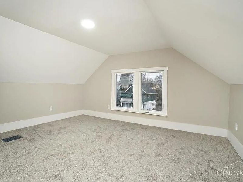 3415 Woodburn Avenue, Cincinnati, OH 45207 Photo 16