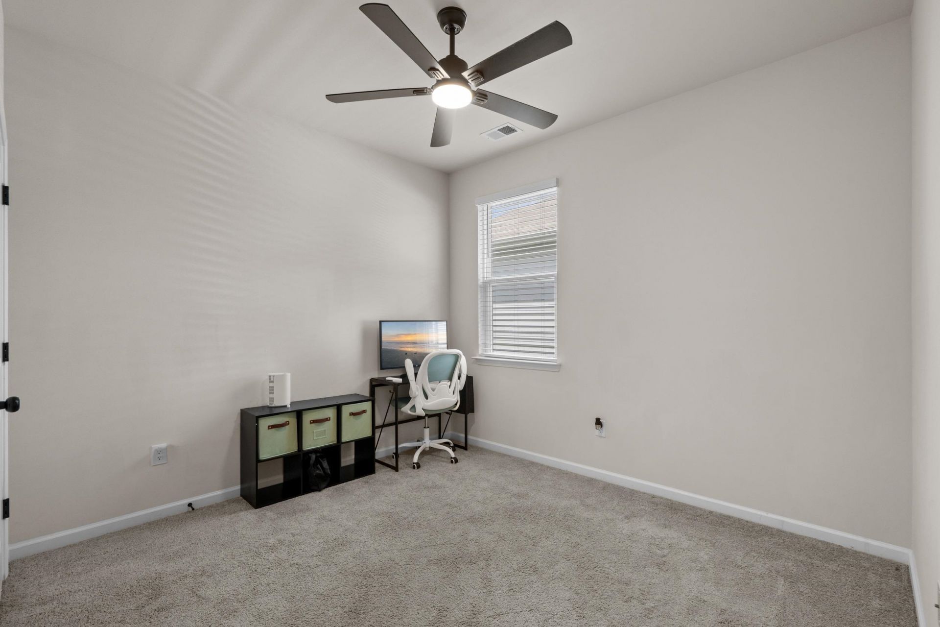 730 Gryffindor Dr. Photo 30
