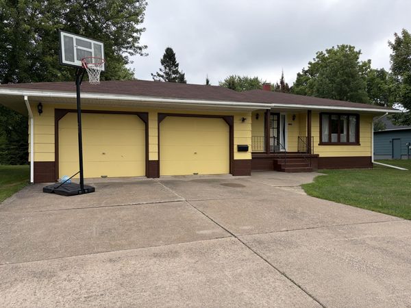 1607 Augusta ST, Sault Ste Marie, MI 49783