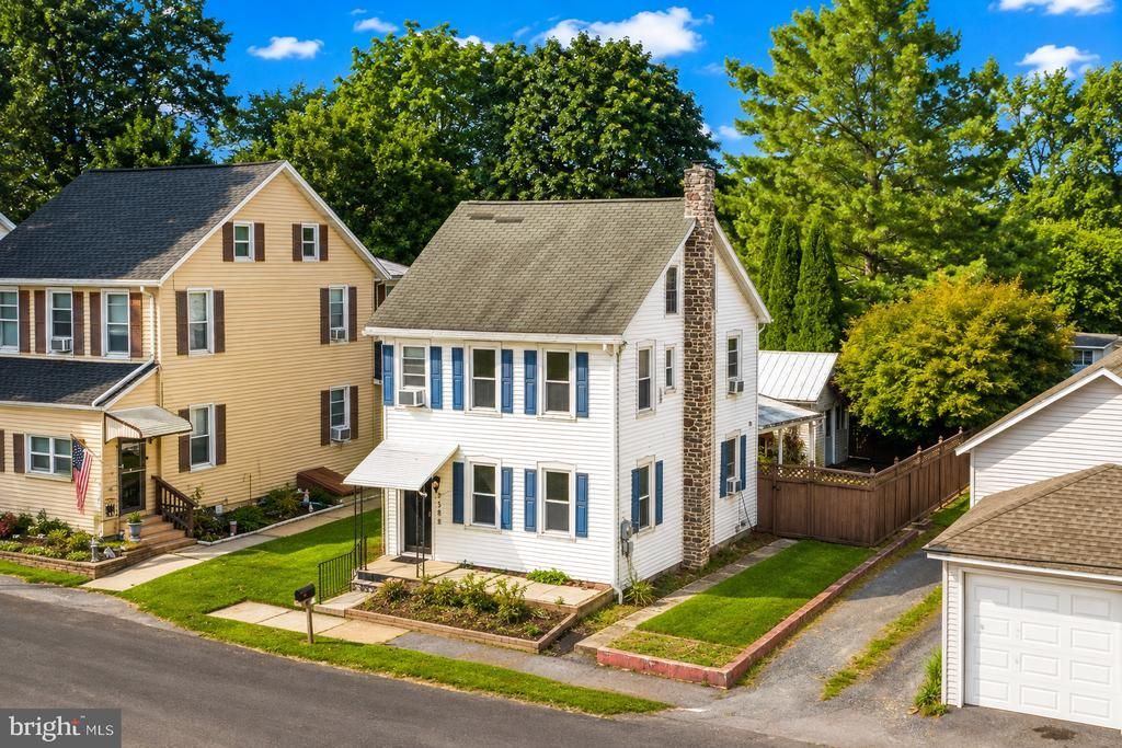 7588 TREXLER CIRCLE, TREXLERTOWN, PA 18087