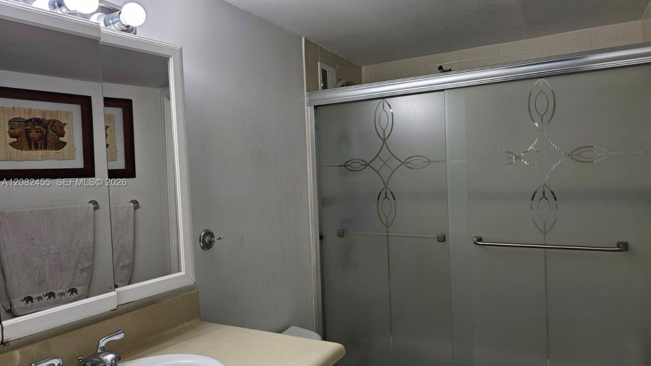 2450 NE 135th St , Unit 102, North Miami, FL 33181 Photo