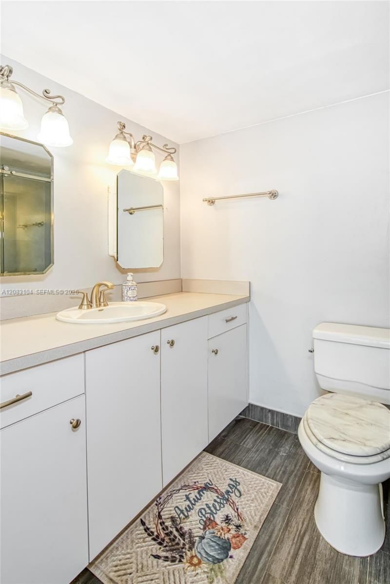 18021 Biscayne Blvd , Unit 1604, Aventura, FL 33160 Photo