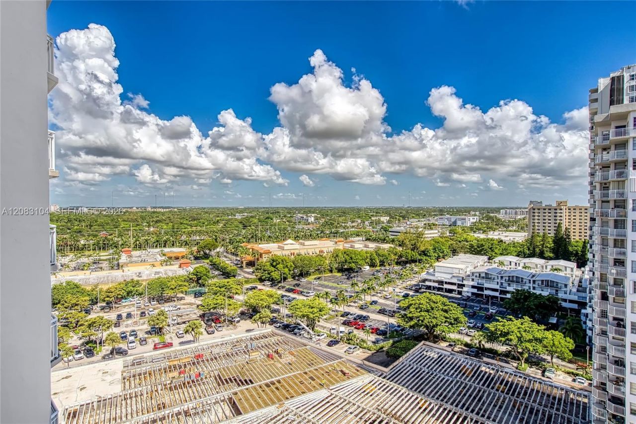 18021 Biscayne Blvd , Unit 1604, Aventura, FL 33160 Photo