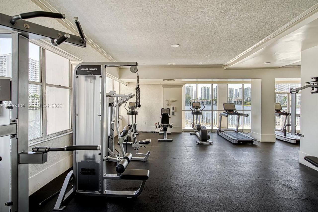 18021 Biscayne Blvd , Unit 1604, Aventura, FL 33160 Photo