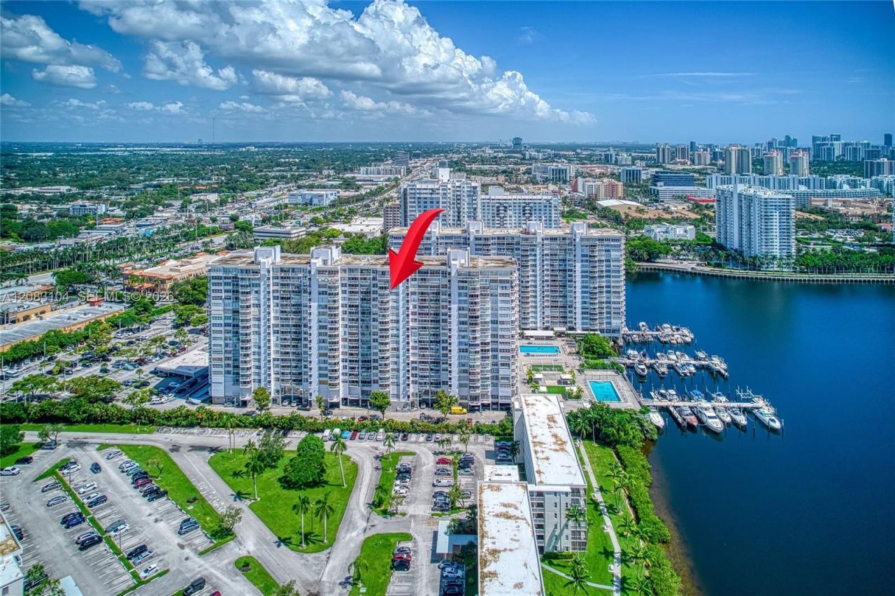 18021 Biscayne Blvd , Unit 1604, Aventura, FL 33160 Photo