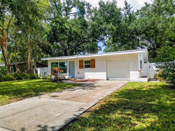 674 FREDERICA LN , DUNEDIN, FL 34698