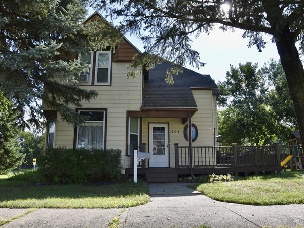 504 3RD AVE, Sibley, IA 51249