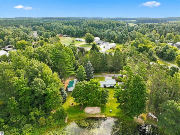 119 Kitson Trail, Cadillac, MI 49601