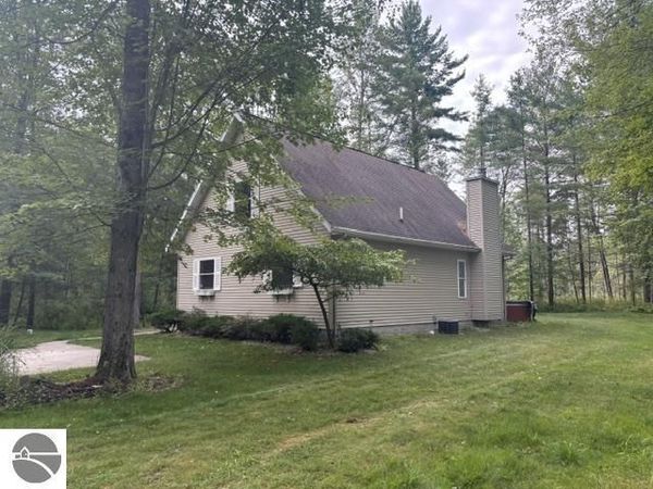 1372 Derosia Trail, East Tawas, MI 48730