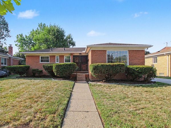 14051 Cloverdale Street, Oak Park, MI 48237