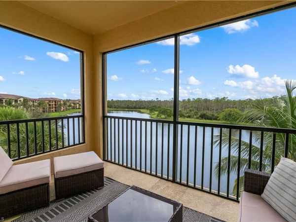 9735 Acqua CT, Unit 641, NAPLES, FL 34113
