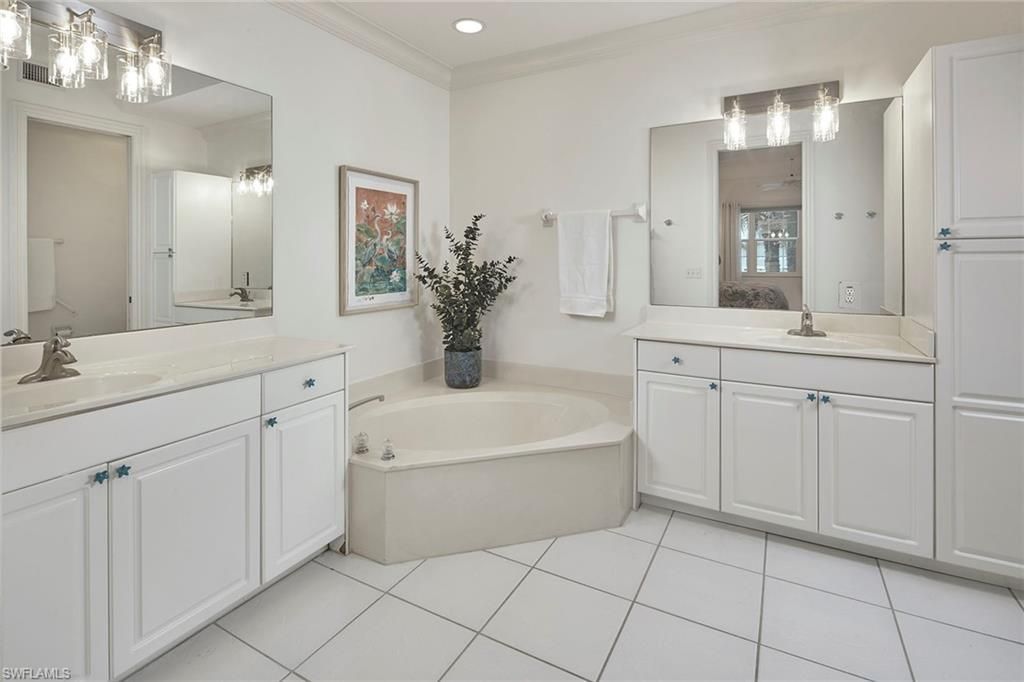 740 Bentwater Cir, Unit 101, Naples, FL 34108 Photo