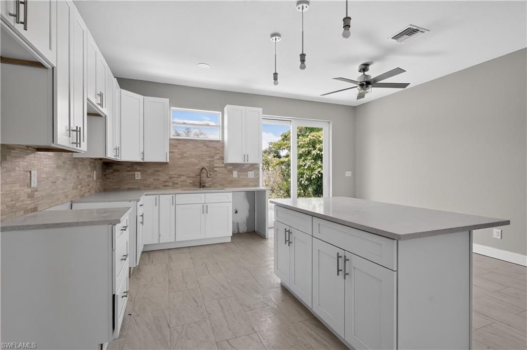 3027 2nd St, Fort Myers, FL 33916 Photo