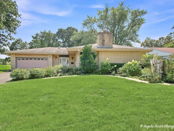 3705 W Young Street , McHenry, IL 60050