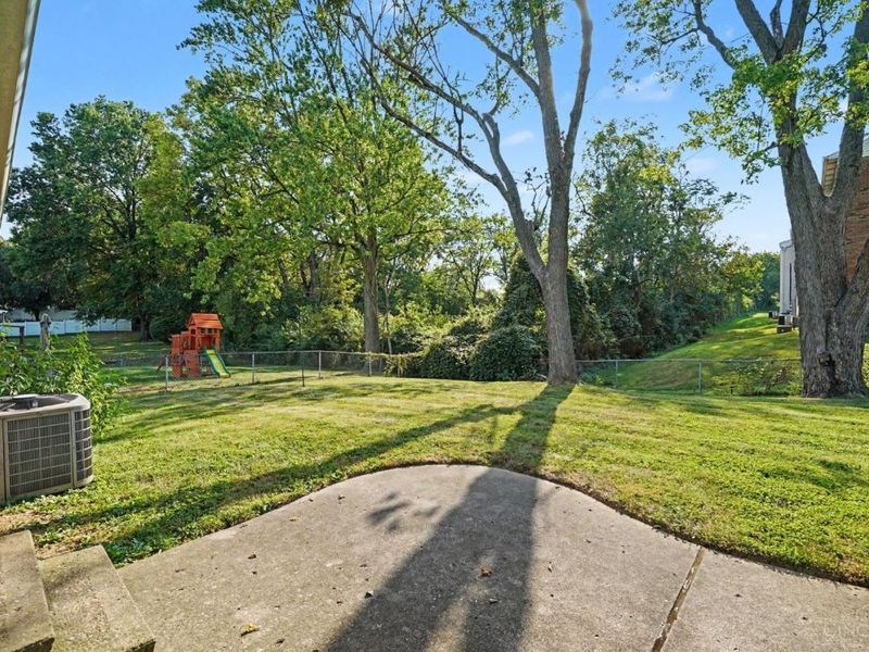 6099 Lagrange Lane, Green Township, OH 45239 Photo 23