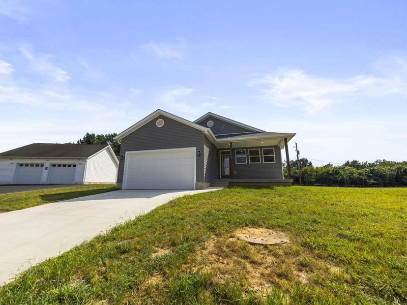 1563 Metcalfe Avenue, Obetz, OH 43207 Photo 4