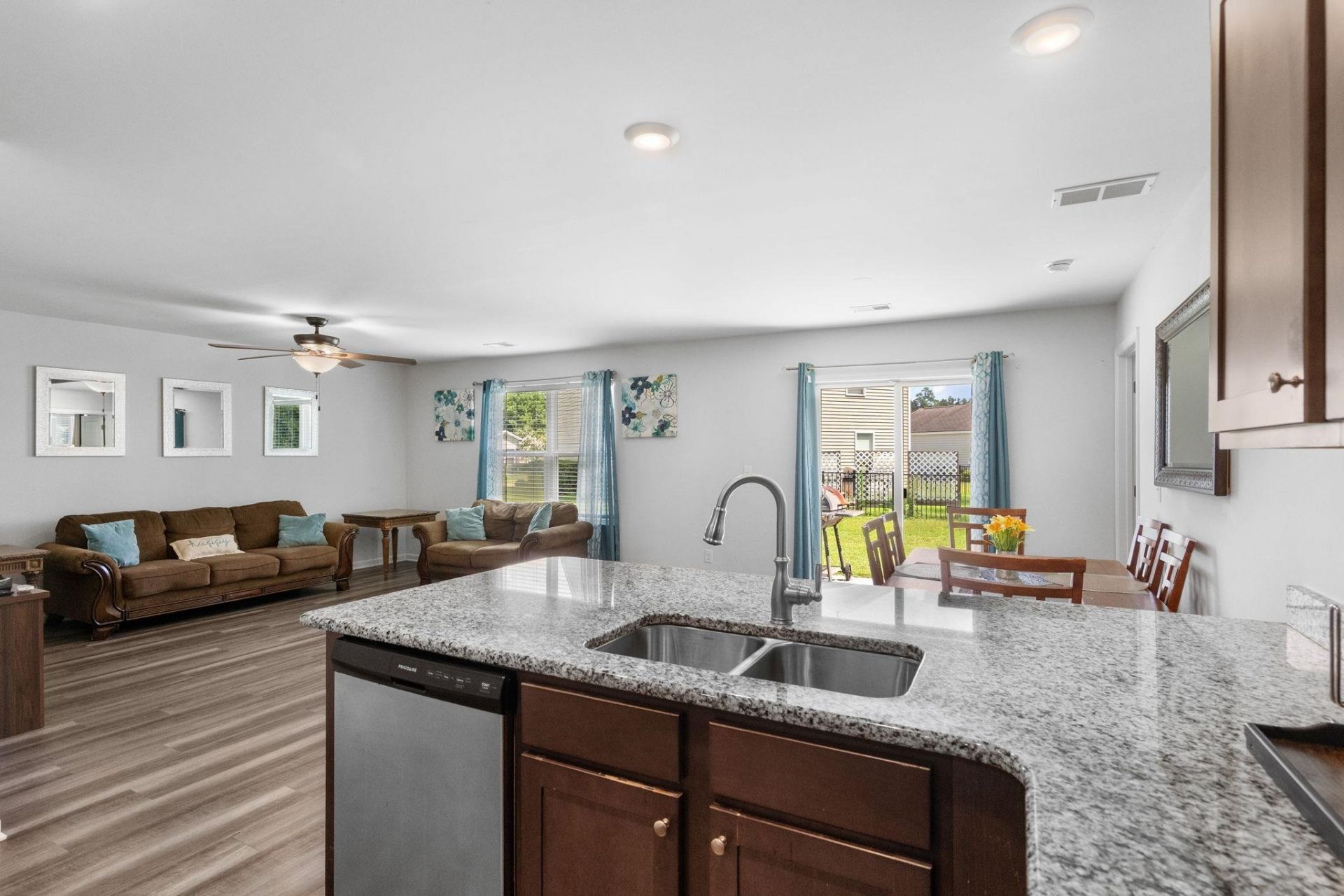 1222 Donald St.  Photo 14