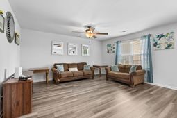 1222 Donald St.  photo 4