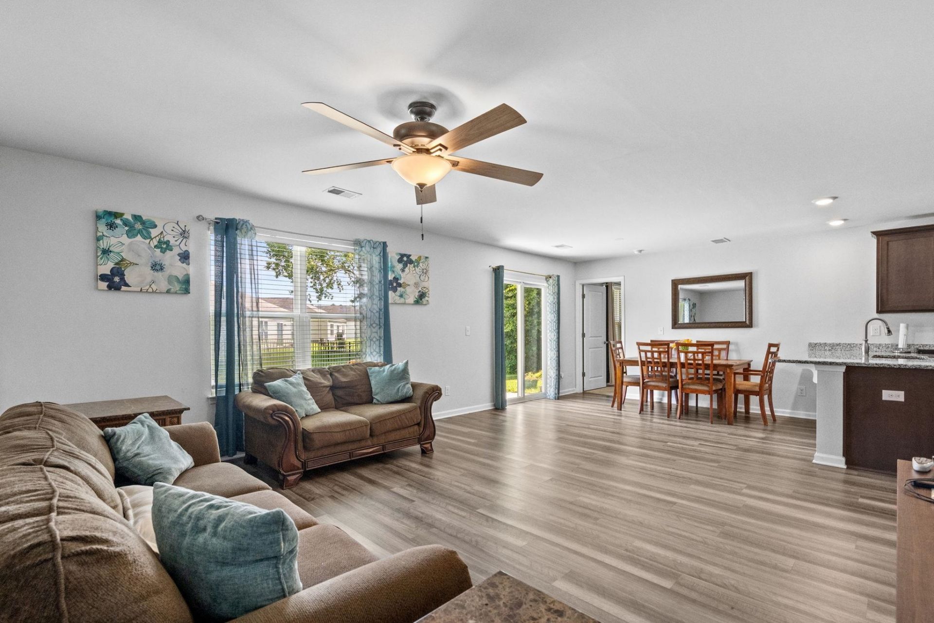 1222 Donald St.  Photo 5