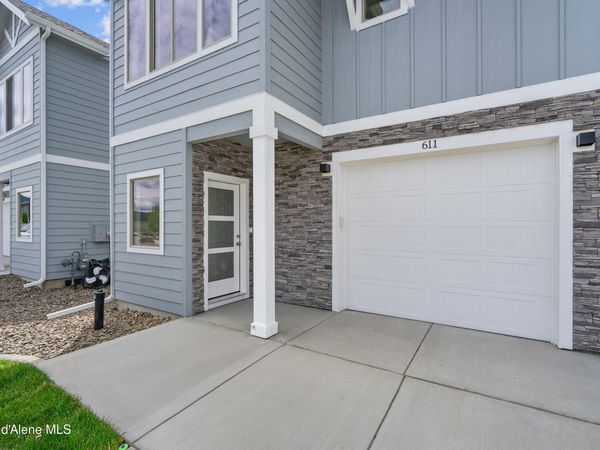 665 N Galbraith Lp , Post Falls, ID 83854